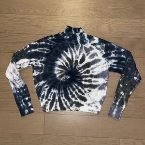 Tie-dye long sleeves top